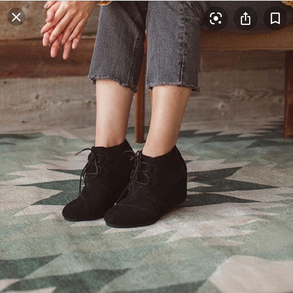 kala wedge bootie